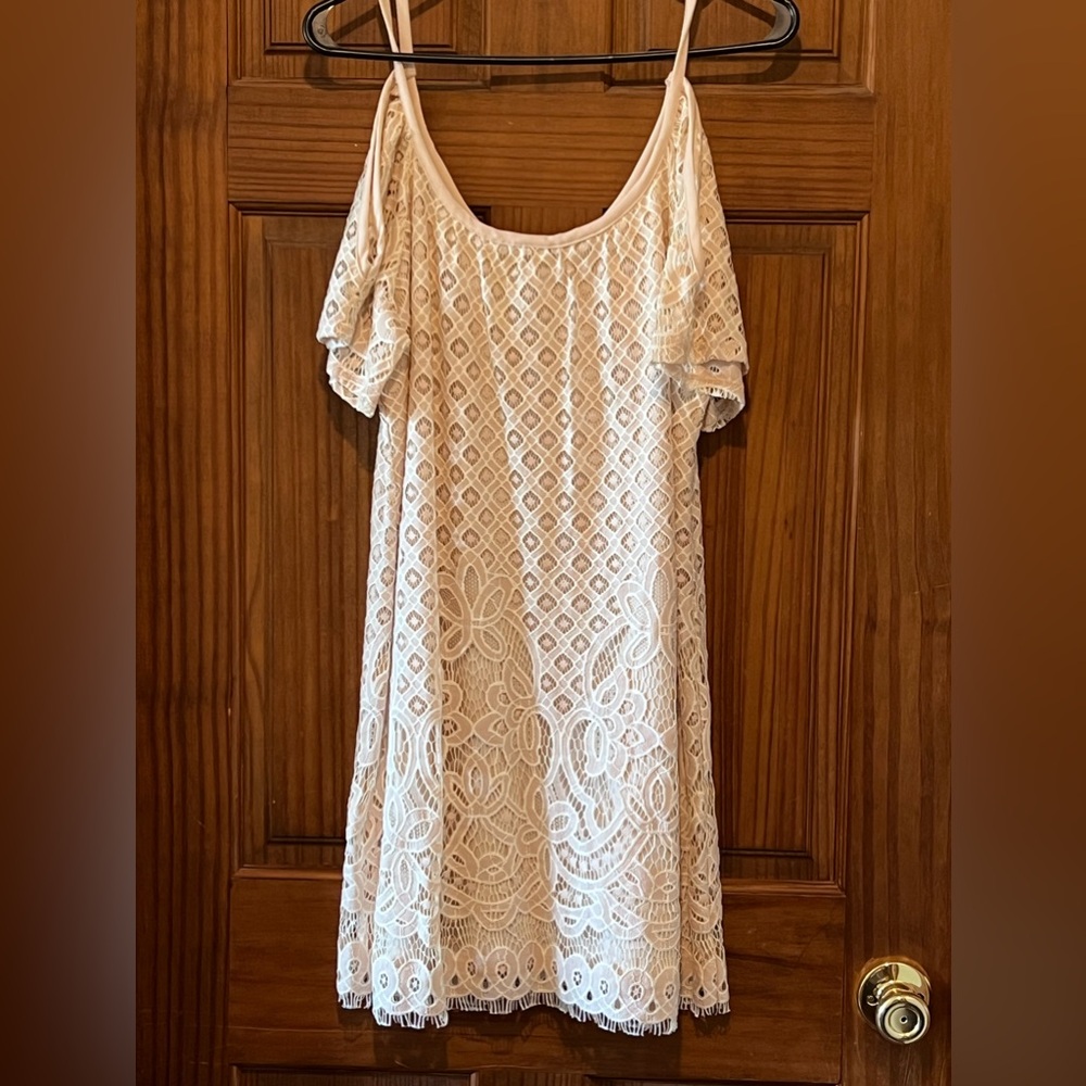 Venus ivory/tan lacy crocheted midi dress medium